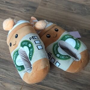Pumpkin Spice Latte Plush Slippers for Adults Size 7/8. NWT.